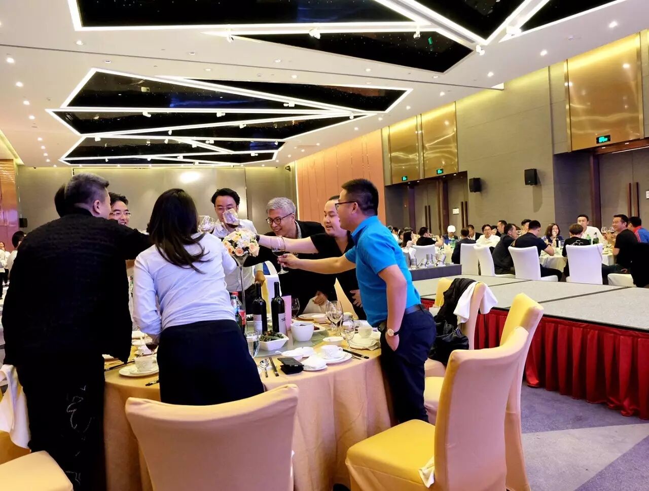 西顿·巴赫之夜正式开启，巴赫Ⅲ隆重登场！