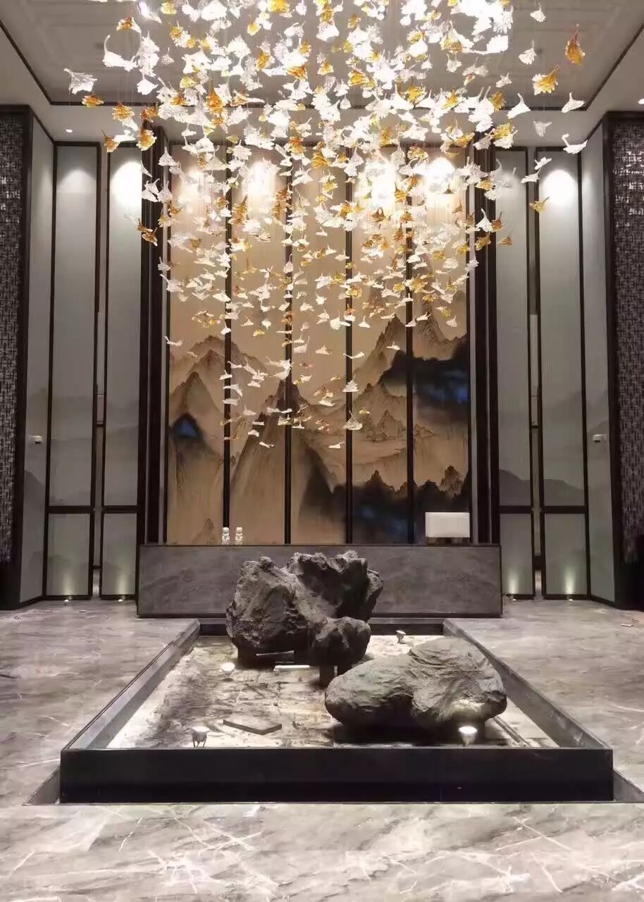 葡萄美酒夜光杯，瓏府灯光醉一回