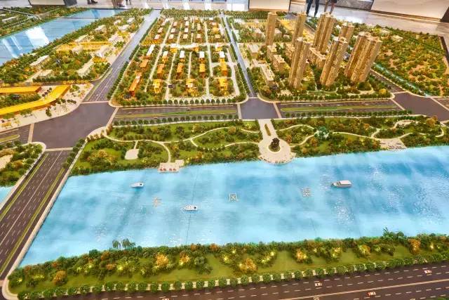 葡萄美酒夜光杯，瓏府灯光醉一回