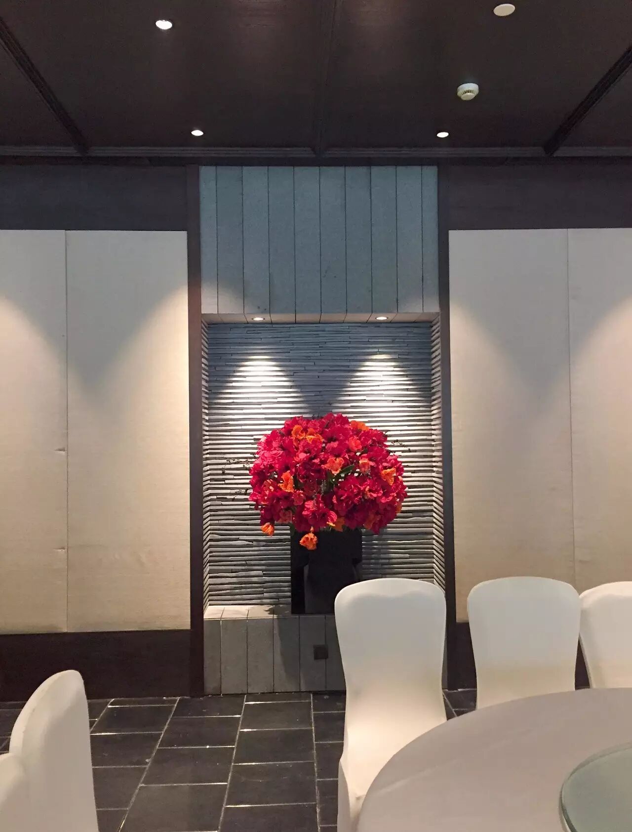 给新人的话：如何选择一个完美的婚礼场地？