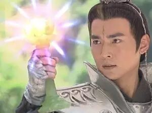 这是一篇逼疯设计师的文章！你家灯光咋能这么装？