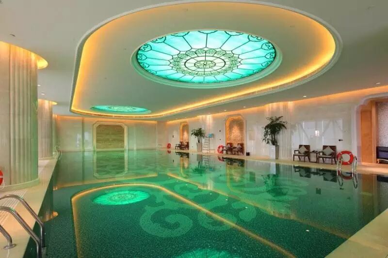 夏天来点清凉的！西顿五星级游泳池实录！