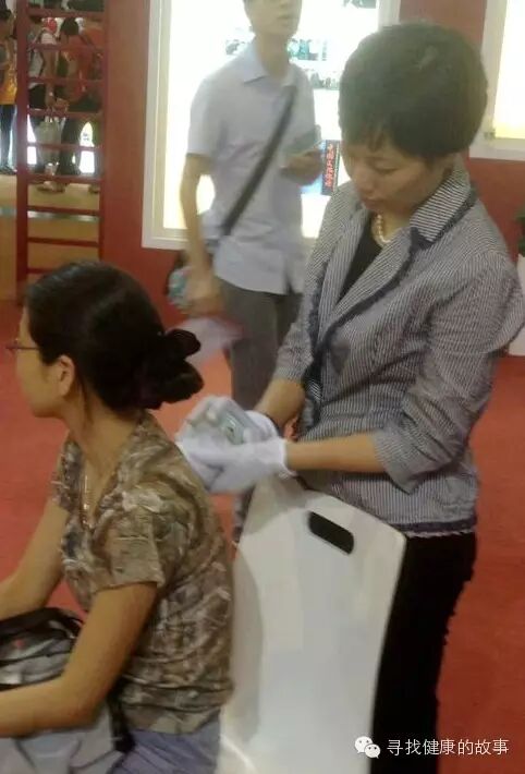 书香节，「聪明人傻瓜艾灸法」亲体验