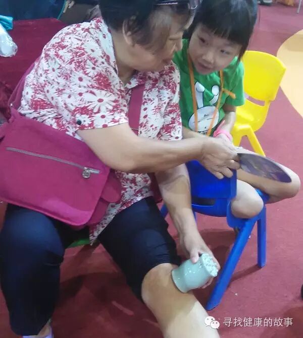 书香节，「聪明人傻瓜艾灸法」亲体验