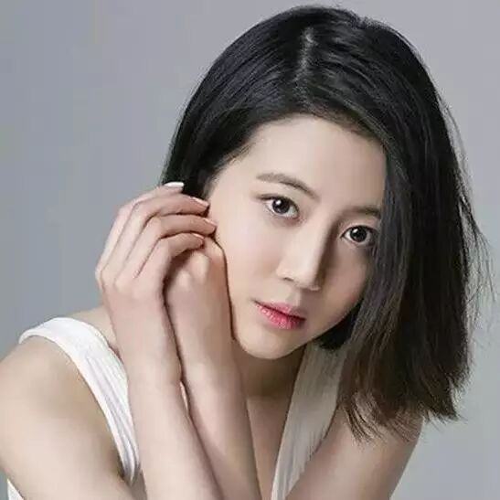 《翻译官》李溪芮,酷帅女侠气质,竟是迪丽热巴师妹~