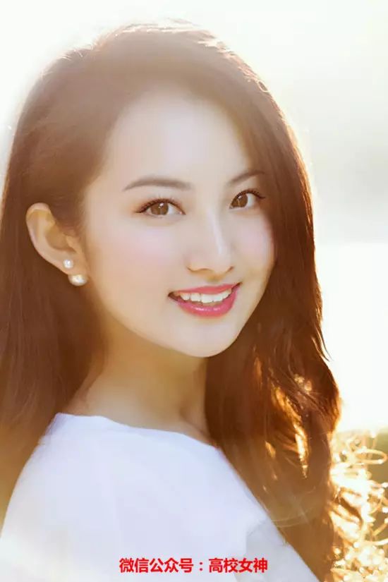 上海电视台十大美女主持,知性优雅尽显女人风韵