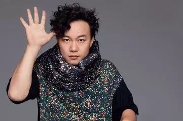 陈奕迅太特么丢中国明星的脸了,朋友圈转疯了!