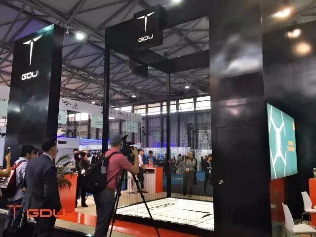 這款讓CCTV叫好的無人機(jī)，今天在CESAsia上火了 