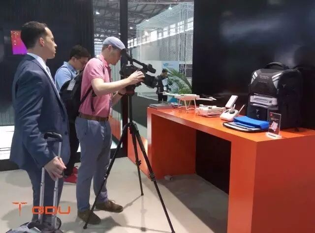 這款讓CCTV叫好的無人機，今天在CESAsia上火了 