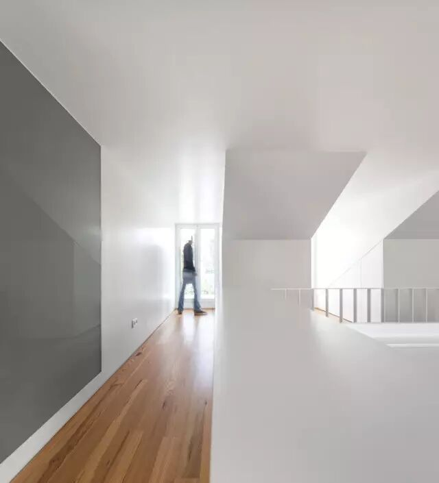 用瓷砖打造的外立面，让这座住宅看起来既梦幻又迷人！