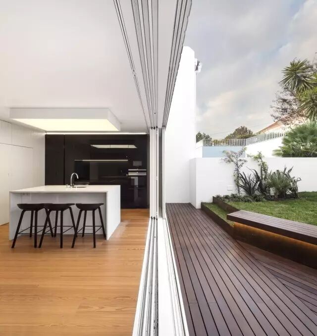 用瓷砖打造的外立面，让这座住宅看起来既梦幻又迷人！