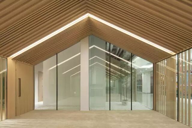 半透明的“室内村落”——保利WeDo教育机构