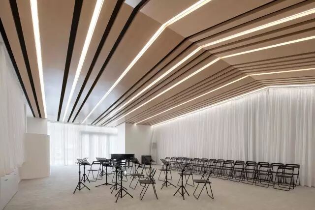 半透明的“室内村落”——保利WeDo教育机构