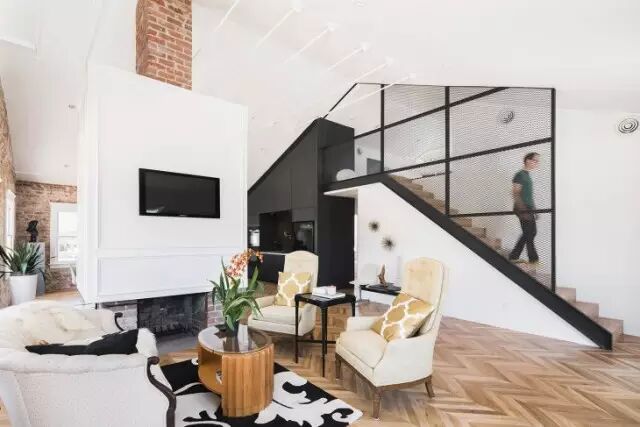 用洁净简约颠覆你对仓库的印象！