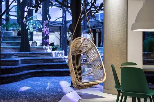 开发 Candy Crush 的公司，把办公室变成了森林！