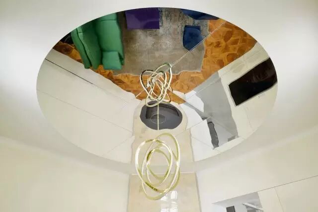 工业风中的新艺术，斯洛文尼亚公寓设计！