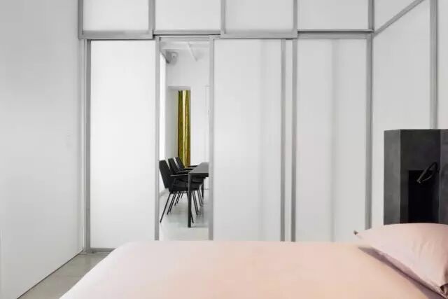 工业风中的新艺术，斯洛文尼亚公寓设计！