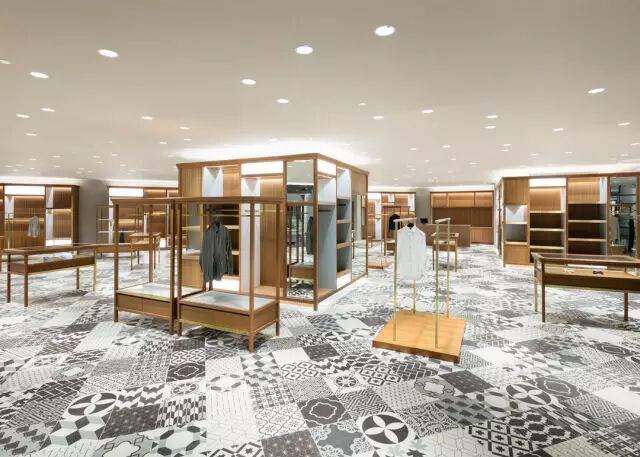 为了体验升级，曼谷这个商场把自己变成了超大艺术品！