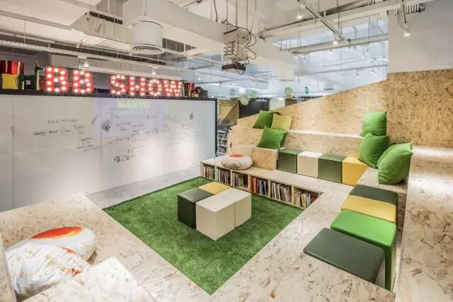 办公总部里的创意“市集”！