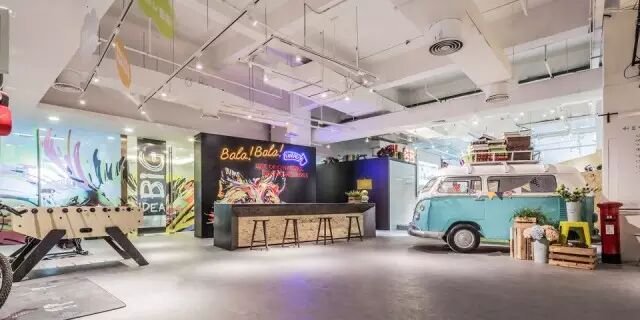 办公总部里的创意“市集”！