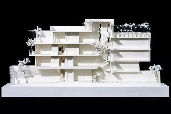 这个越南的狭长居宅，不仅通透明亮而且自然环保！