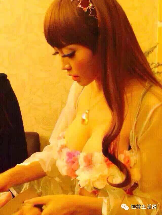 嗨，快看！桂林车展的汽车不错啵！295 / 作者:奇葩处处有 / 帖子ID:106911