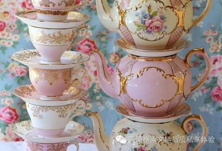 包括wedgwood在内的英国几大品牌:皇家道尔顿,皇家瓦塞思,以及法国