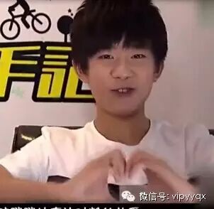 一个你不知道的易烊千玺 让我们感动到哭的少年