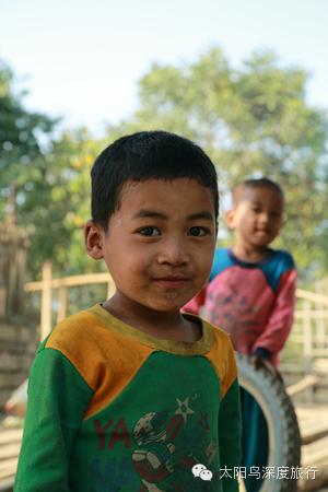 [转载]【深度东南亚】探访老挝南塔“露奶族”村寨