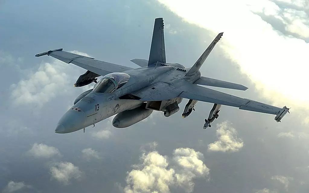 no.5 f/a-18e/f