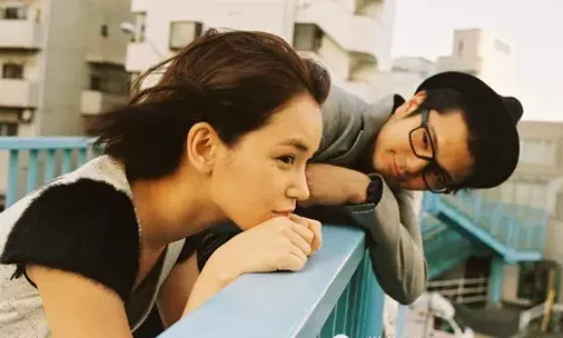 一个女孩从5岁到30岁陪过的男人，看看她会有怎样的爱情感悟？？ 第3张