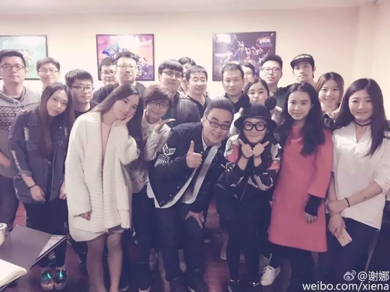 喜神驾到谢娜张杰探班兄弟连