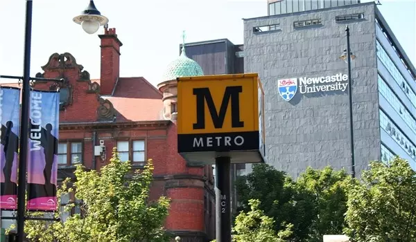 英国留学，不得不知的出行攻略-五大出行方式超全指南