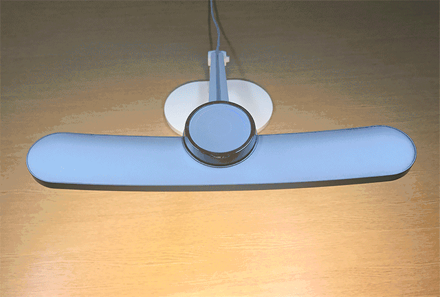 相比之前的明基台灯,mindduo可以更灵活,多角度地进行调节.