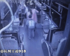 杭州的这位公交车师傅,一个