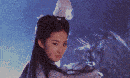 特点其实非常难得,之前写过很多古典美人,举例刘亦菲,一席白衣傍身