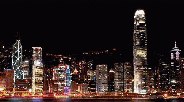 着超过300万居民的香港市区展现在眼前乘坐飞机横越维多利亚港的上空2