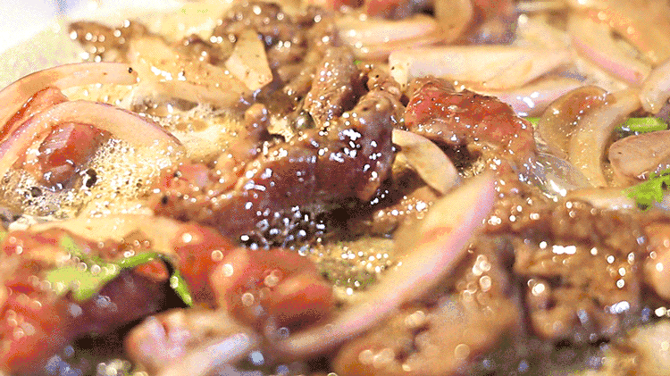 龙凤盛腾烤肉—恒大绿洲店新年钜惠来袭!烤肉免费了