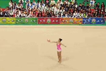 这种动作都不失误，心理素质和自身的功底也是非常强大了！