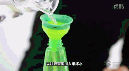 木地板的蠟|水里加點(diǎn)這東西，木地板立刻光亮如新，比打蠟還管用！