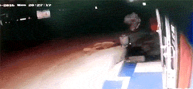 近期gif车祸合集【衡阳体育器材价格联盟】