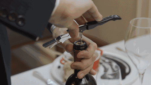 {葡萄酒礼仪} 想喝红酒助兴,可是怎么优雅地开瓶呢?