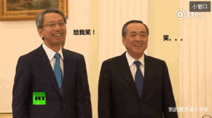 那就还是微笑吧.