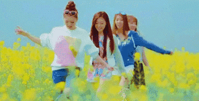 这是一个走进大自然感受美丽风光,放松身心的活动 最美丽的油菜花海