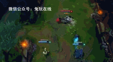 这才是真正的蛇皮走位,别看机器人胖,但这也是个灵巧的胖子!