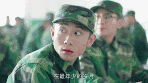 为了引起秋水的注意