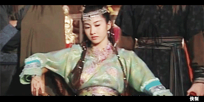 黎姿饰演的赵敏,眉宇间就是傲娇两个字!