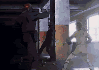 一睾人胆大的光头男