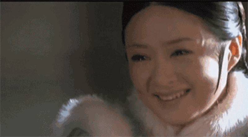 凭什么 | 切除胸部后,她嫁给了小23岁的鲜肉影帝.