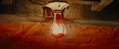 从海报上看,还有致敬著名的宗教电影《罗斯玛丽的婴儿》(又名《魔鬼